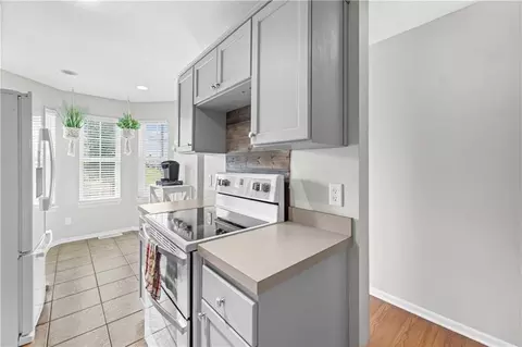 Kitchen - 2402 E 27th Ter, Lawrence, KS 66046 photo 2 of 3