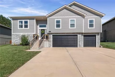 8508 NE 99th Ter, Kansas City, MO 64157