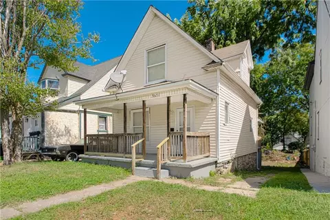 3025 Wayne Ave, Kansas City, MO 64109