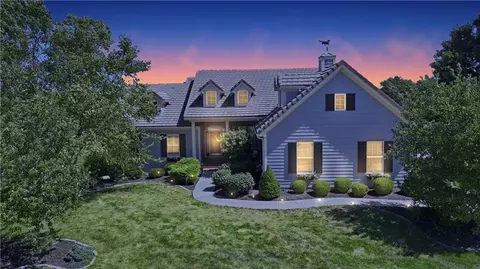 10405 N Saint Clair Ave, Kansas City, MO 64154