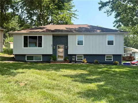 1928 SW 5th St, Blue Springs, MO 64014
