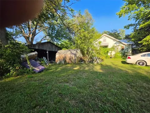 Exterior - 115 N Franklin St, Kingston, MO 64650 photo 10 of 15