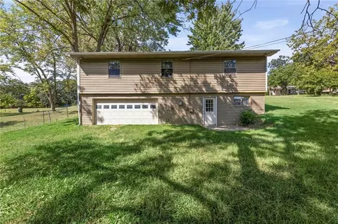 Exterior - 307 E 165th St, Belton, MO 64012 photo 10 of 10