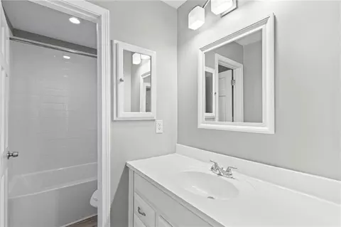Bath - 307 E 165th St, Belton, MO 64012 photo 1 of 3