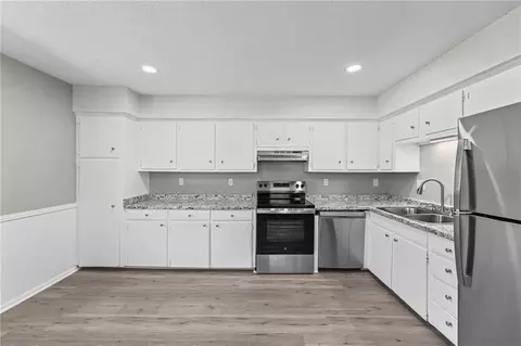 Kitchen - 307 E 165th St, Belton, MO 64012 photo 3 of 4
