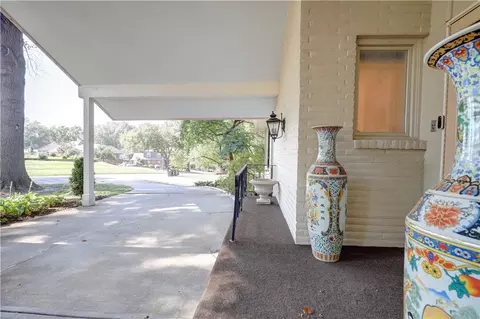 Exterior - 3807 S Union St, Independence, MO 64055 photo 3 of 13