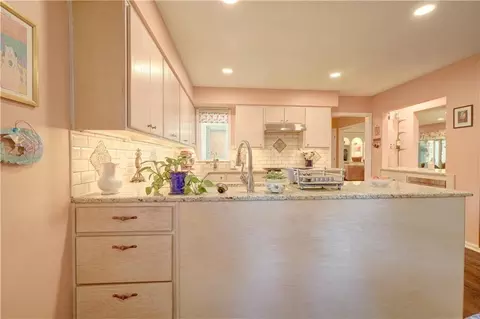 Kitchen - 3807 S Union St, Independence, MO 64055 photo 7 of 11