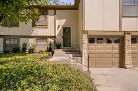 Exterior - 2116 E Mohawk Dr, Olathe, KS 66062 photo 3 of 10