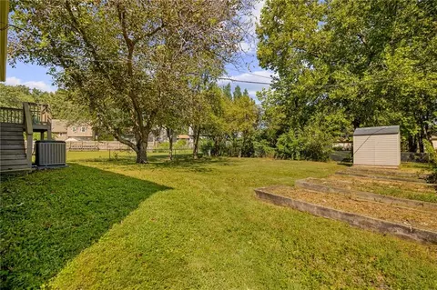Exterior - 2116 E Mohawk Dr, Olathe, KS 66062 photo 9 of 10