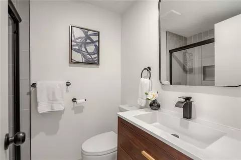 Bath - 2116 E Mohawk Dr, Olathe, KS 66062 photo 1 of 6