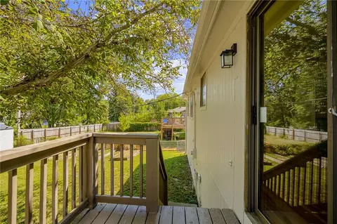 Exterior - 2116 E Mohawk Dr, Olathe, KS 66062 photo 5 of 10