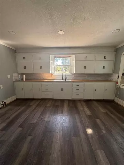Kitchen - 1027 E 6th St, Cherryvale, KS 67335 photo 1 of 1
