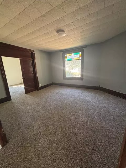Living - 1027 E 6th St, Cherryvale, KS 67335 photo 2 of 3