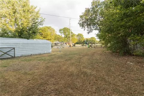 Exterior - 1027 E 6th St, Cherryvale, KS 67335 photo 6 of 6