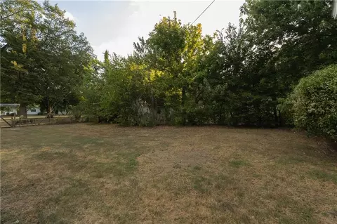Exterior - 1027 E 6th St, Cherryvale, KS 67335 photo 5 of 6
