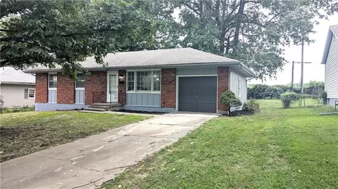 Other - 4002 S Hocker Ave, Independence, MO 64055 photo 1 of 18
