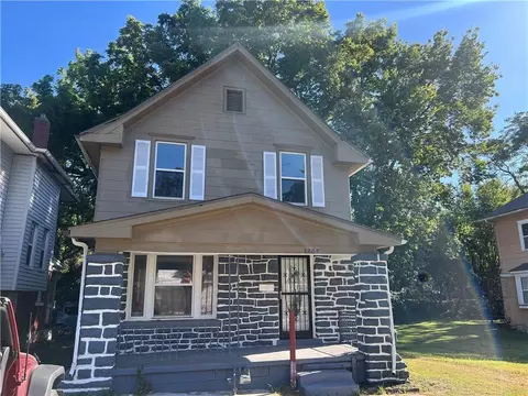 3207 E 27th St, Kansas City, MO 64127