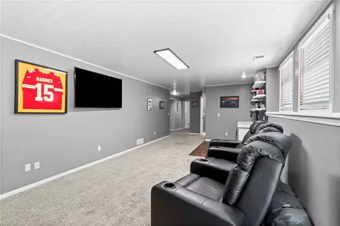 Entry Way - 4511 NW Apache Dr, Riverside, MO 64150 photo 3 of 3