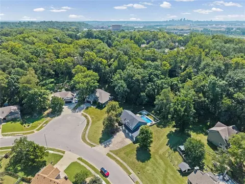 View/Area - 4511 NW Apache Dr, Riverside, MO 64150 photo 3 of 9