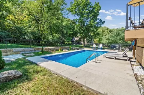 Exterior - 4511 NW Apache Dr, Riverside, MO 64150 photo 8 of 15