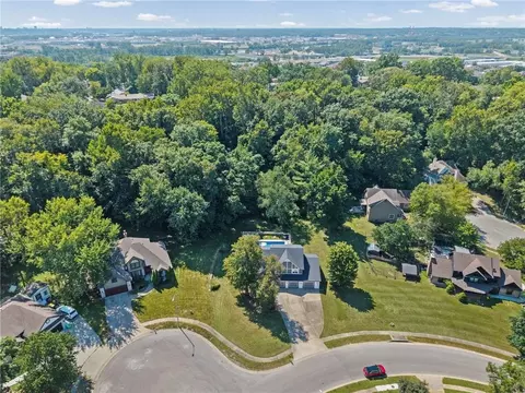 View/Area - 4511 NW Apache Dr, Riverside, MO 64150 photo 2 of 9
