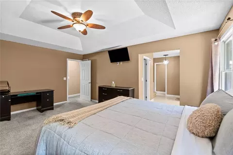 Bedroom - 4511 NW Apache Dr, Riverside, MO 64150 photo 6 of 8