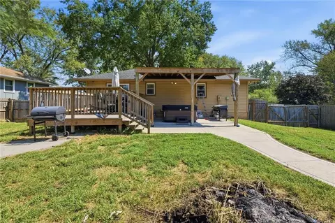 Exterior - 1304 Clark Ave, Independence, MO 64050 photo 3 of 8