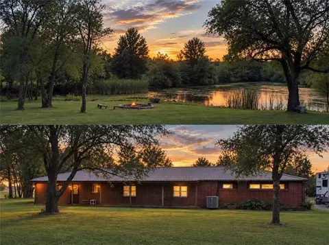 114 SE Y Hwy, Warrensburg, MO 64093