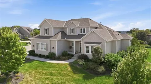 12209 W 157th Ter, Overland Park, KS 66221