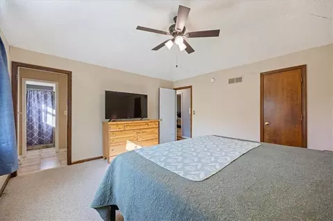 Bedroom - 300 Johnston Dr, Raymore, MO 64083 photo 2 of 4