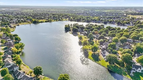 View/Area - 300 Johnston Dr, Raymore, MO 64083 photo 5 of 8