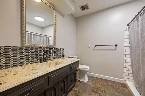 Bath - 300 Johnston Dr, Raymore, MO 64083 photo 3 of 3