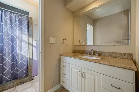 Bath - 300 Johnston Dr, Raymore, MO 64083 photo 1 of 3