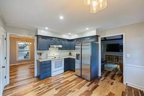 Kitchen - 300 Johnston Dr, Raymore, MO 64083 photo 3 of 3