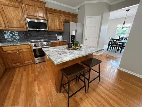 Kitchen - 421 Stacey Dr, Lees Summit, MO 64082 photo 2 of 2