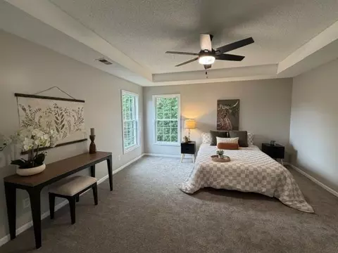 Bedroom - 421 Stacey Dr, Lees Summit, MO 64082 photo 4 of 4