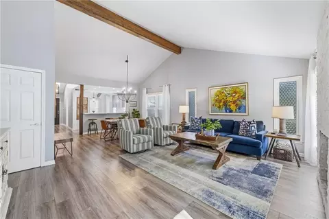 12843 Cambridge Rd, Leawood, KS 66209