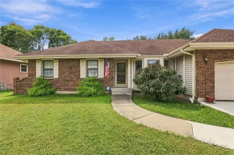 7903 E 170th St, Belton, MO 64012