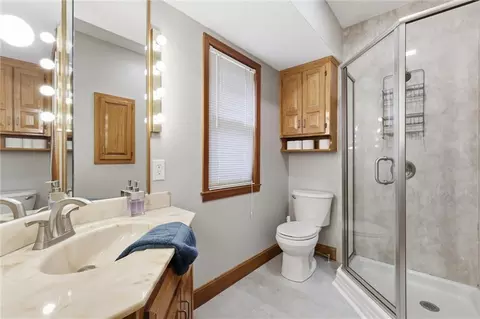 Bath - 7903 E 170th St, Belton, MO 64012 photo 1 of 2