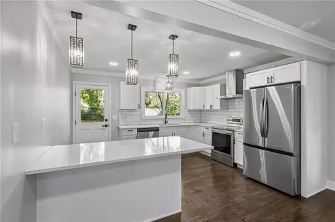 Kitchen - 10015 E 31st St, Independence, MO 64052 photo 1 of 3