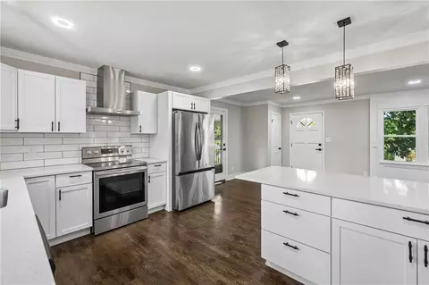 Kitchen - 10015 E 31st St, Independence, MO 64052 photo 3 of 3
