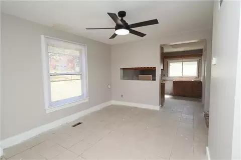 Living - 802 Locust St, Eudora, KS 66025 photo 2 of 2