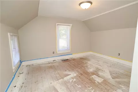 Bedroom - 802 Locust St, Eudora, KS 66025 photo 2 of 4