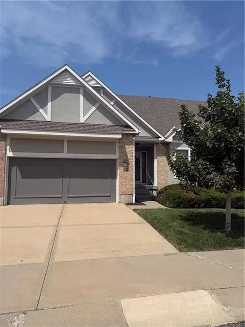 6506 W 133rd Ter, Overland Park, KS 66209