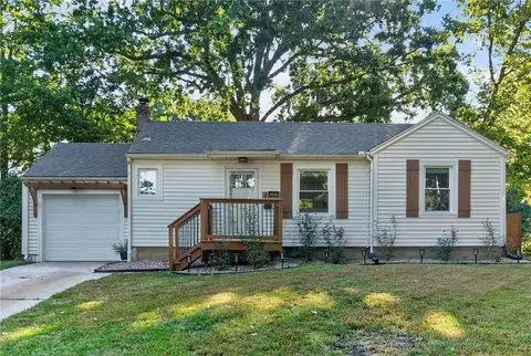 7535 Belleview Ave, Kansas City, MO 64114