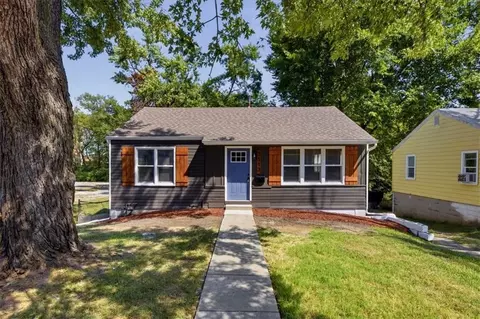 3513 Elmwood Ave, Kansas City, MO 64128