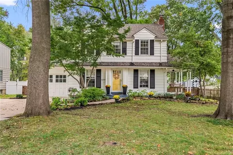 5233 Nall Ave, Roeland Park, KS 66202