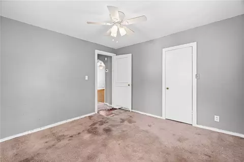 Bedroom - 9612 E 31st St, Independence, MO 64052 photo 3 of 6