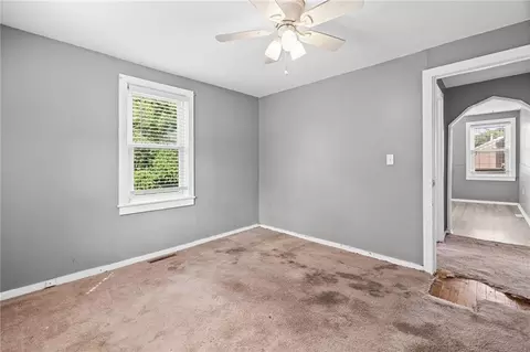 Bedroom - 9612 E 31st St, Independence, MO 64052 photo 2 of 6