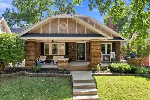 303 E 66th St, Kansas City, MO 64113